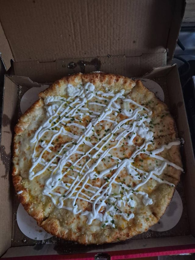 Amazin' Tater Pizza.
